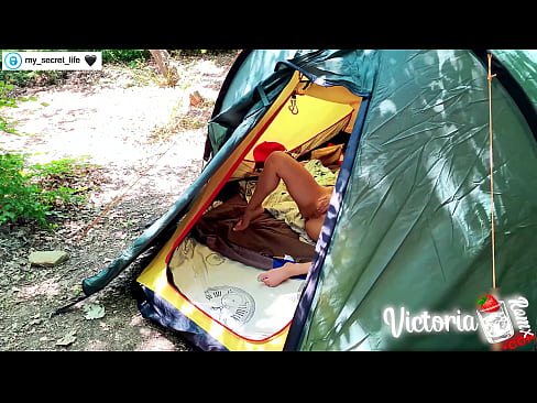 ❤️ Gefilmd op camera Gepassioneerd aftrekken Vreemdeling in een tent ❤❌ Porn video at nl.newsexxxx.ru